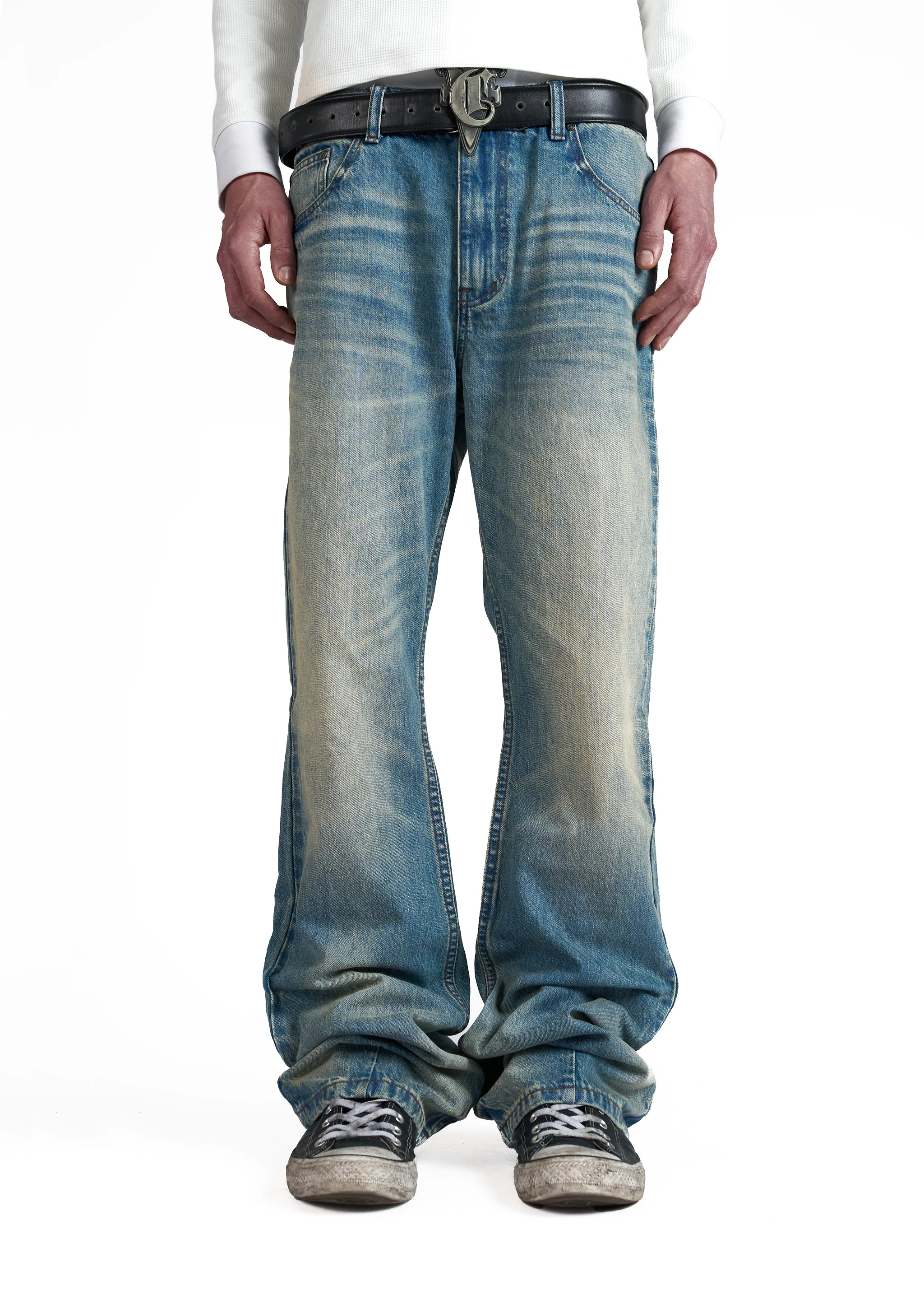 LIGHT BLUE BOOTCUT DENIM - Image 4